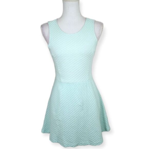 H&M MINT SKATER DRESS SZ.6 EUC - Picture 1 of 7